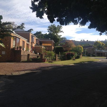 Blue Fern Of Knysna Bed & Breakfast ภายนอก รูปภาพ
