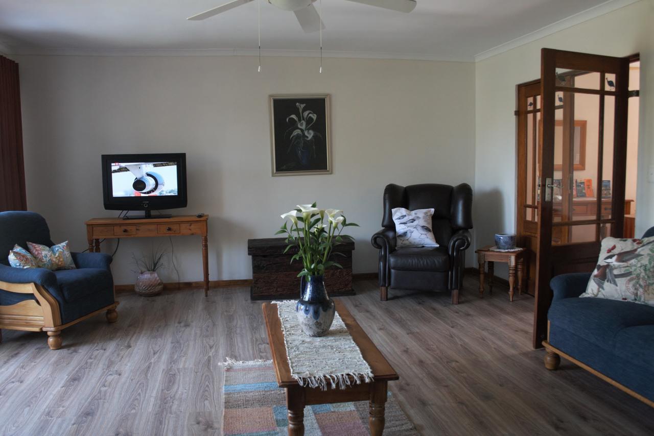 Blue Fern Of Knysna Bed & Breakfast ภายนอก รูปภาพ