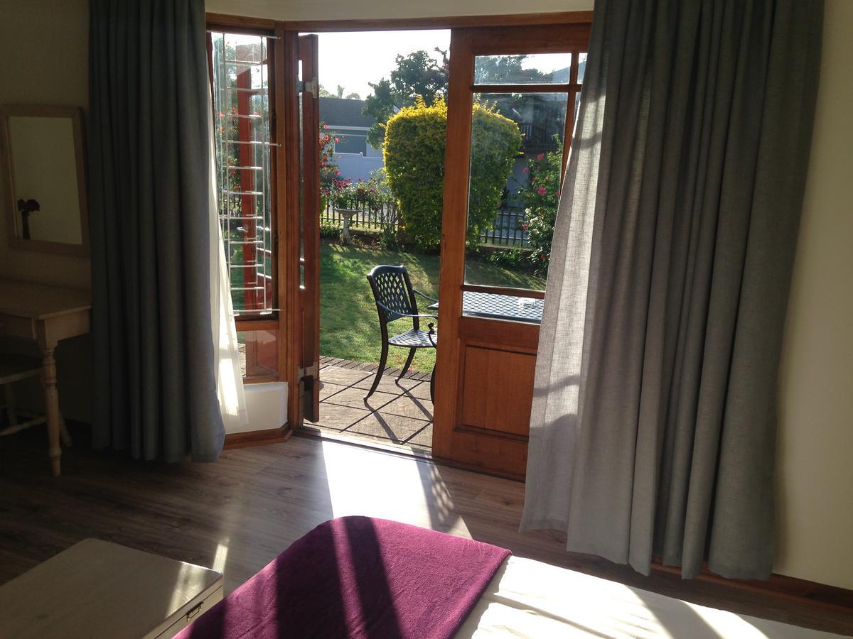 Blue Fern Of Knysna Bed & Breakfast ภายนอก รูปภาพ