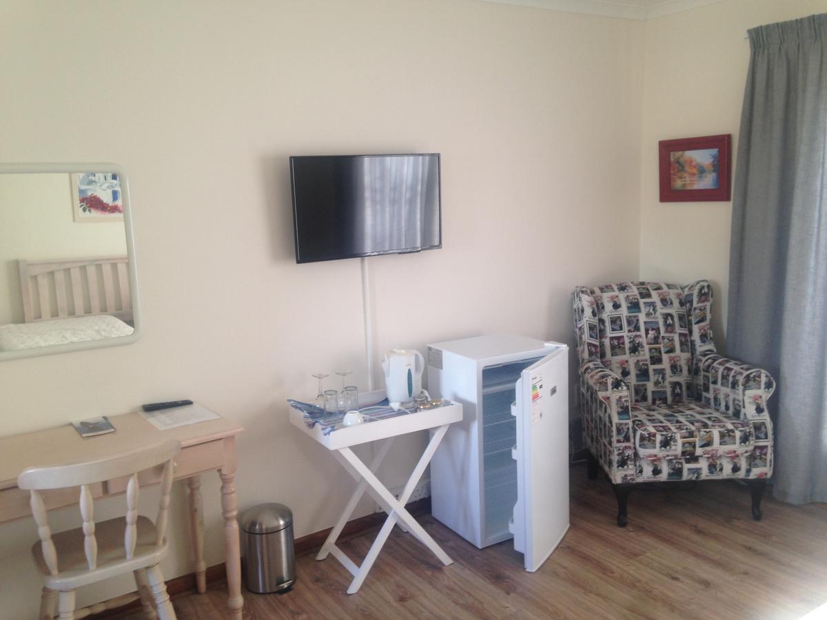 Blue Fern Of Knysna Bed & Breakfast ภายนอก รูปภาพ