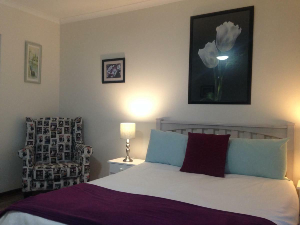 Blue Fern Of Knysna Bed & Breakfast ภายนอก รูปภาพ