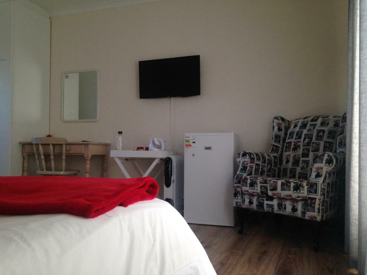 Blue Fern Of Knysna Bed & Breakfast ภายนอก รูปภาพ
