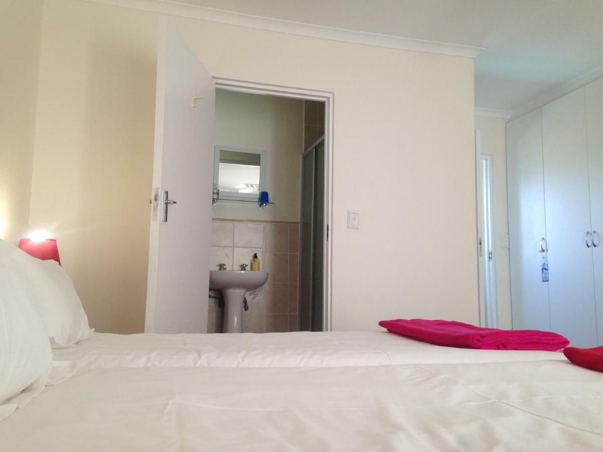 Blue Fern Of Knysna Bed & Breakfast ภายนอก รูปภาพ